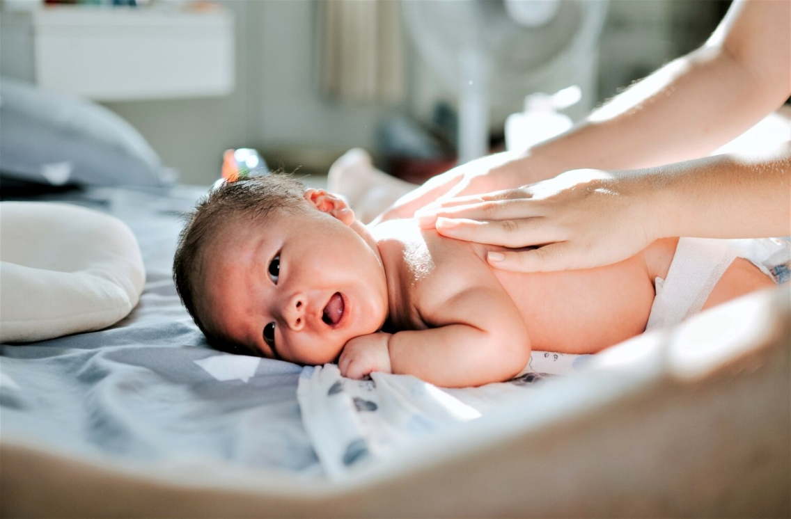 Salus: la importancia de los cuidados profesionales a recién nacidos en el hogar
